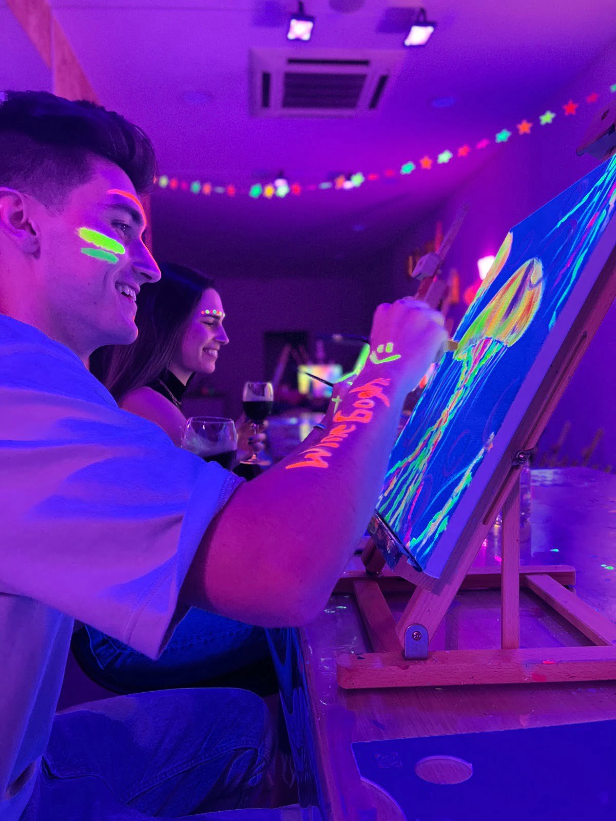 wine gogh neon official