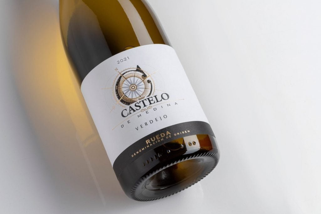 10 Mejores Vinos de España: exquisitas joyas 8 Castelo verdejo detalle min scaled 1