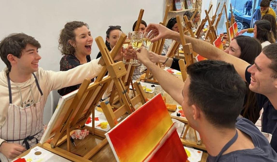 Atardecer en Madrid: Disfrutando de 5 Actividades Especiales 3 Wine Gogh