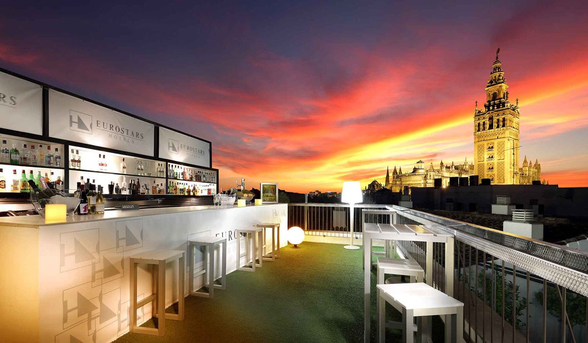 5 Sitios para Tomar Algo en Sevilla 4 Wine Gogh