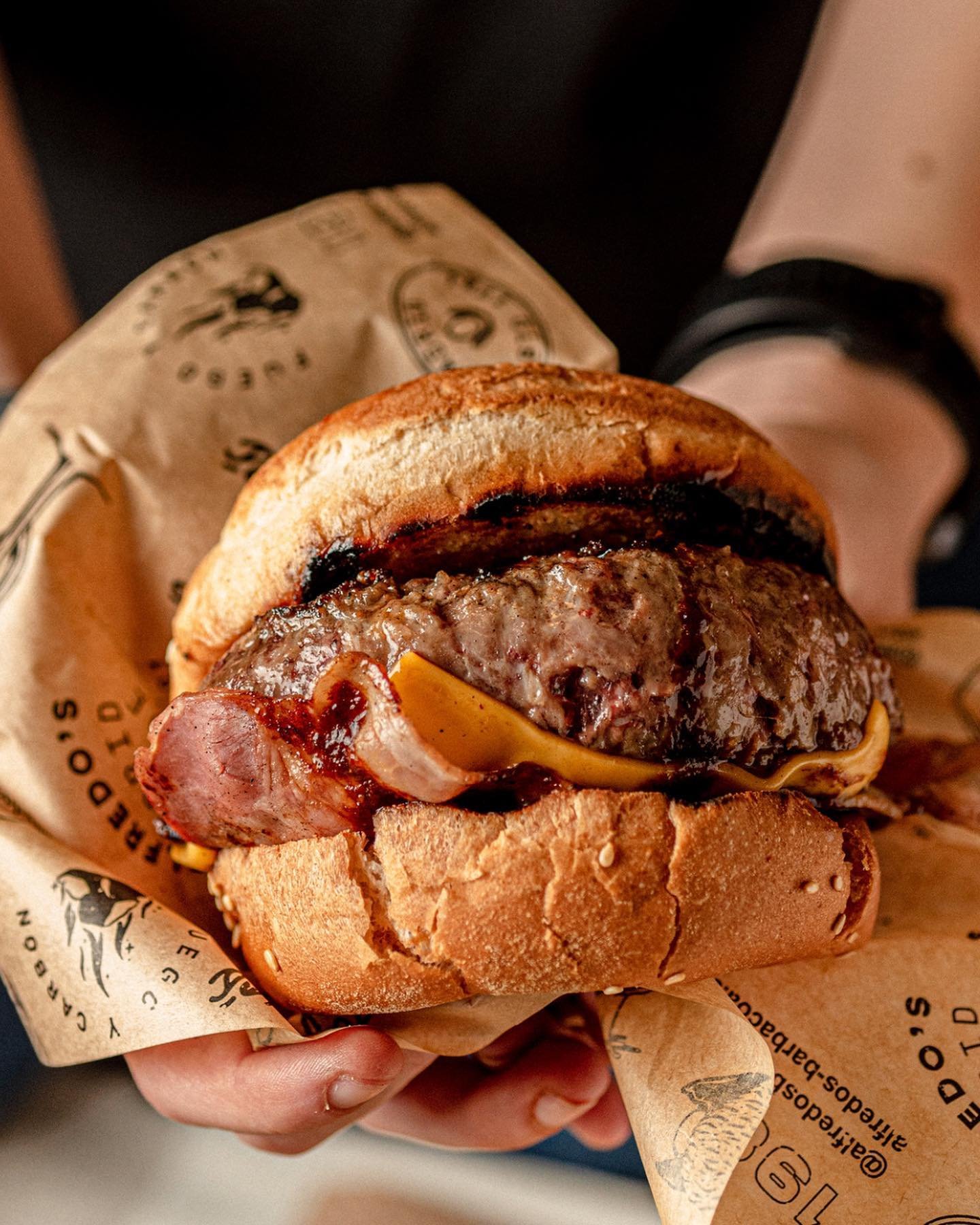 Hamburguesería Madrid: 1 Recorrido por el Sabor 3 Wine Gogh