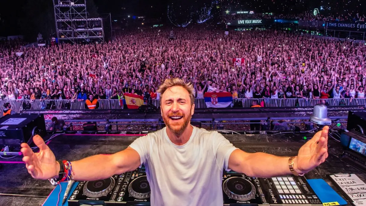 David Guetta Valencia 2024: Un Año para Recordar 1 david guetta valencia