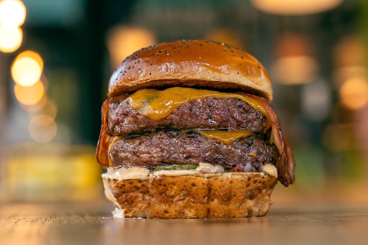 Hamburguesería Valencia: 1 Viaje Gastronómico 7 Wine Gogh