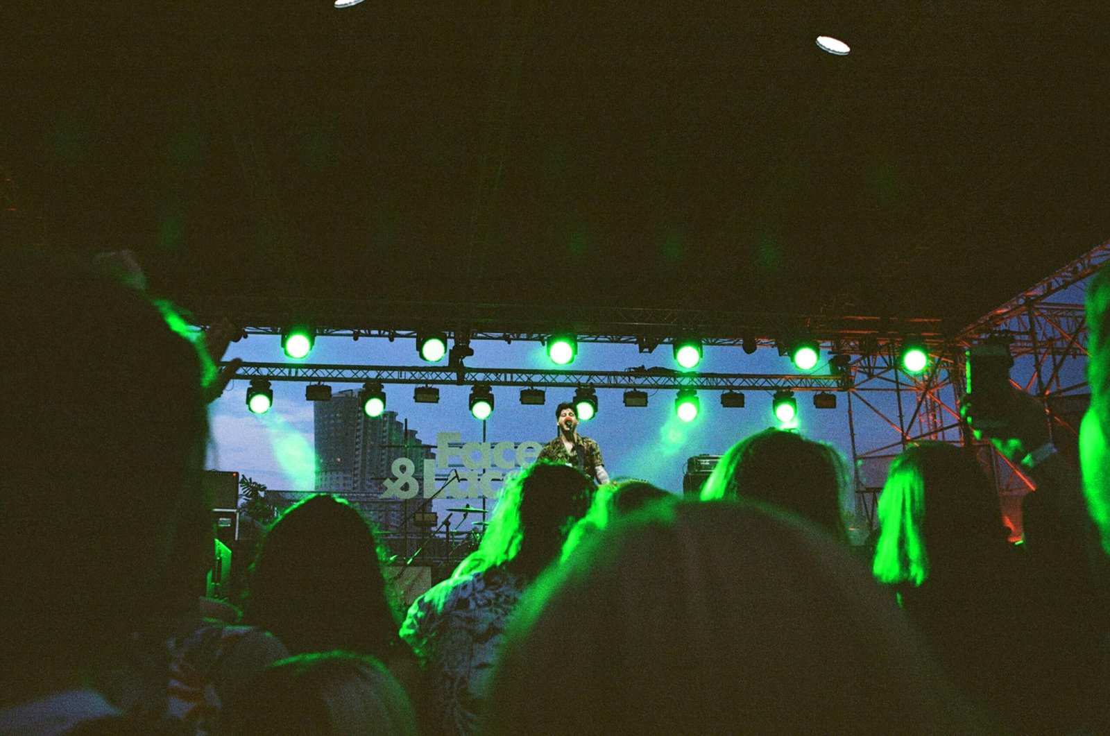 Discotecas Sevilla; Las 7 Mejores Discotecas Top para Disfrutar de la Noche en Sevilla 2 Wine Gogh