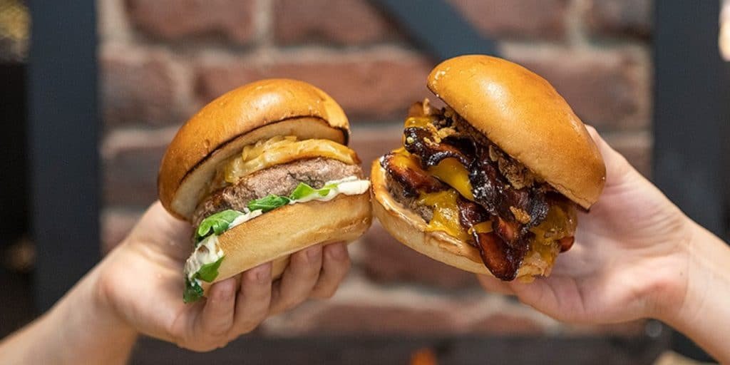 Hamburguesería Valencia: 1 Viaje Gastronómico 2 Wine Gogh