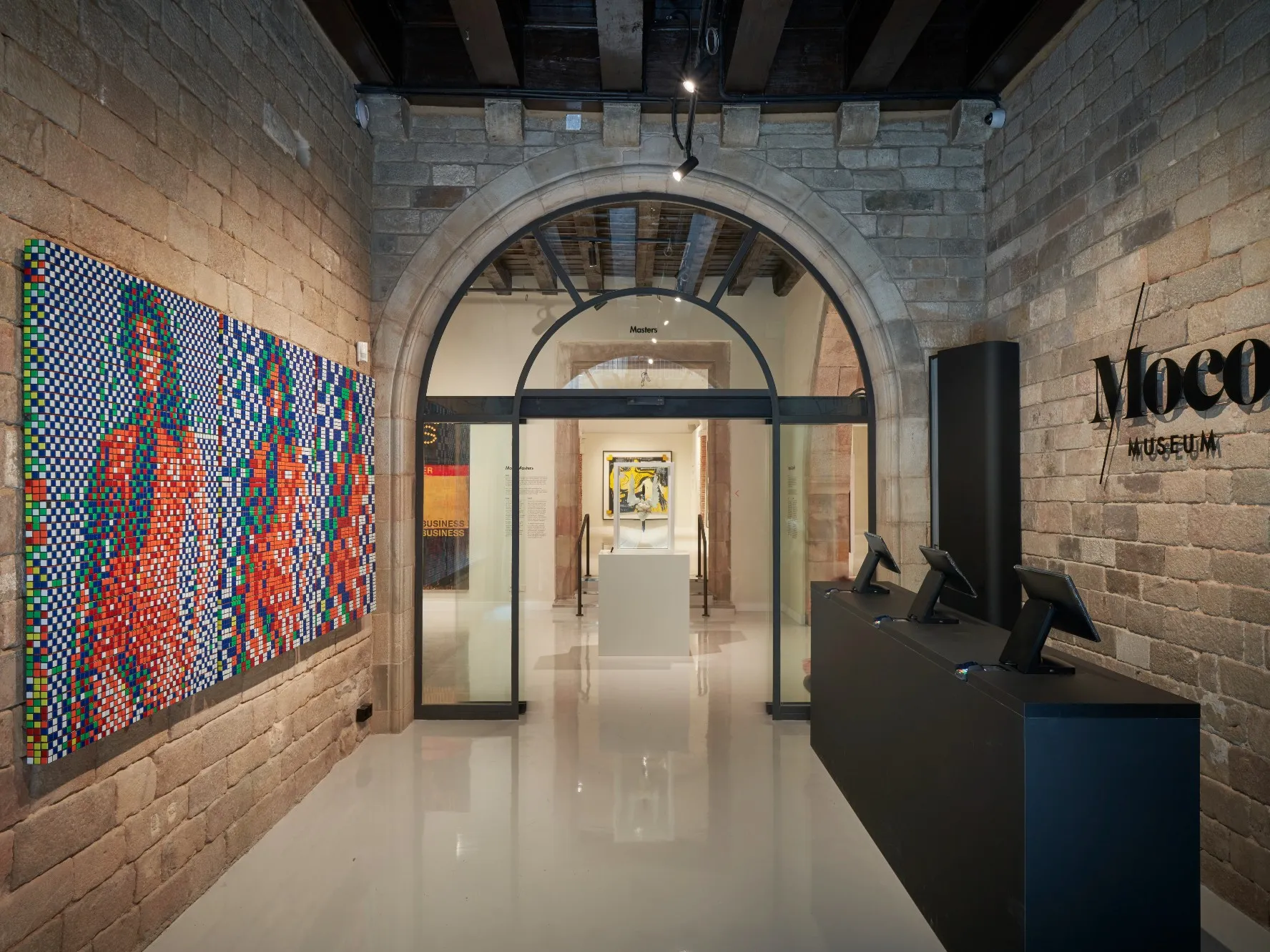 Moco Museum en Barcelona: 1 Ventana al Arte Contemporáneo 1 moco museum