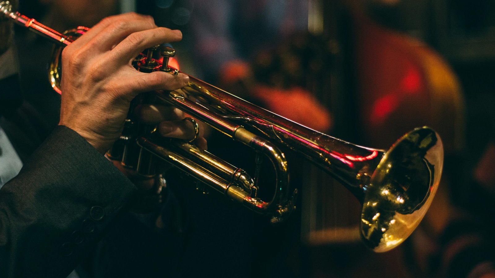 Jazz Sevilla; Descubriendo la Escena Jazzística de Sevilla 5 Lugares Top Emblemáticos para Disfrutar de la Música en Vivo 2 Wine Gogh