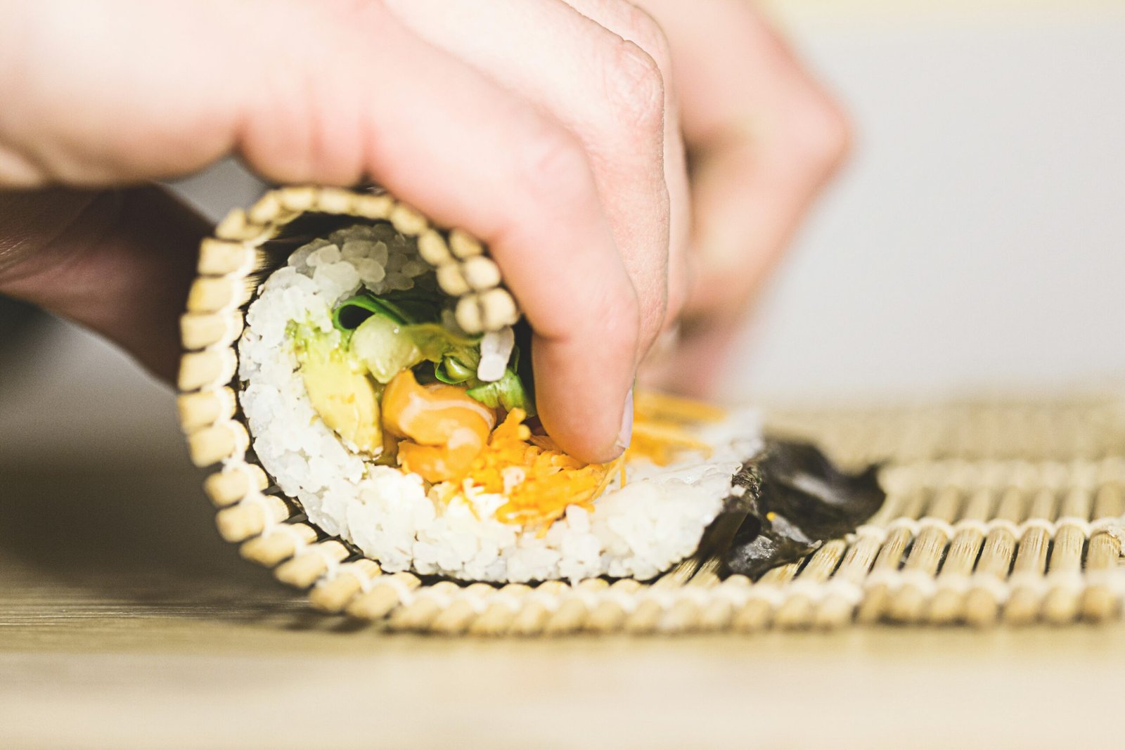 Sushi Barcelona; Descubre los 5 Mejores Destinos Top de Sushi en Barcelona, Una Experiencia Gastronómica de Primer Nivel 2 Wine Gogh
