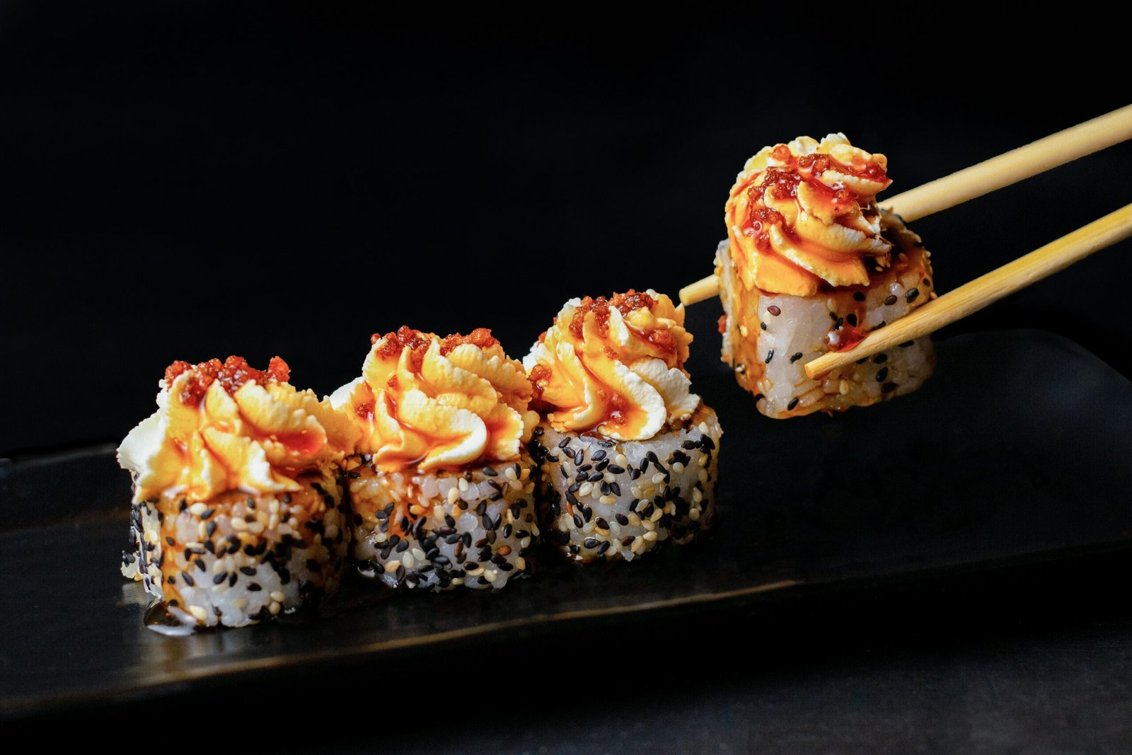 Sushi Barcelona; Descubre los 5 Mejores Destinos Top de Sushi en Barcelona, Una Experiencia Gastronómica de Primer Nivel 3 Wine Gogh