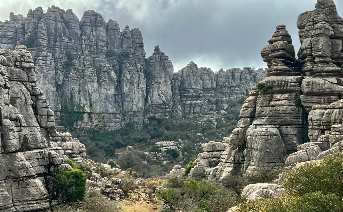 El Torcal de Antequera: 1 Tesoro Geológico y Natural 2 Wine Gogh