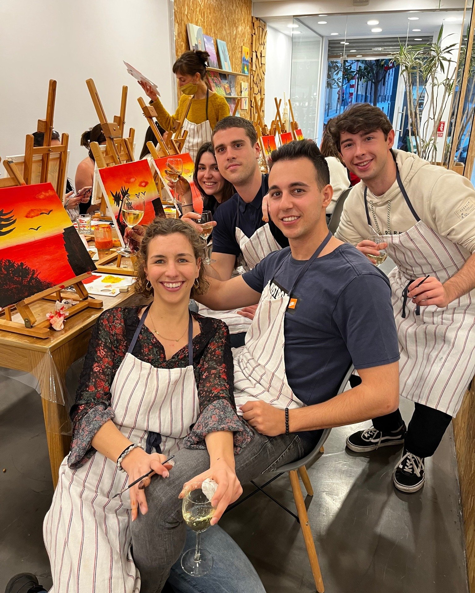 Mejores Opciones Sevilla: 7 Experiencias Fascinantes para Disfrutar Sevilla al Máximo 2 Wine Gogh