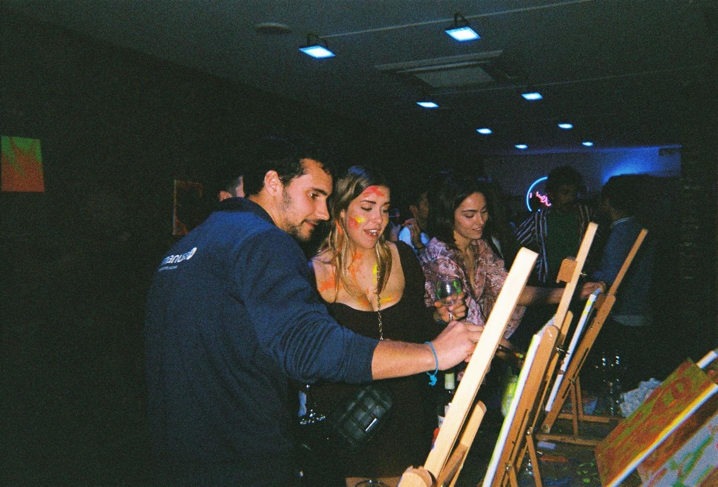 10 Recomendaciones de Cosas que Ver en Sevilla 5 Wine Gogh