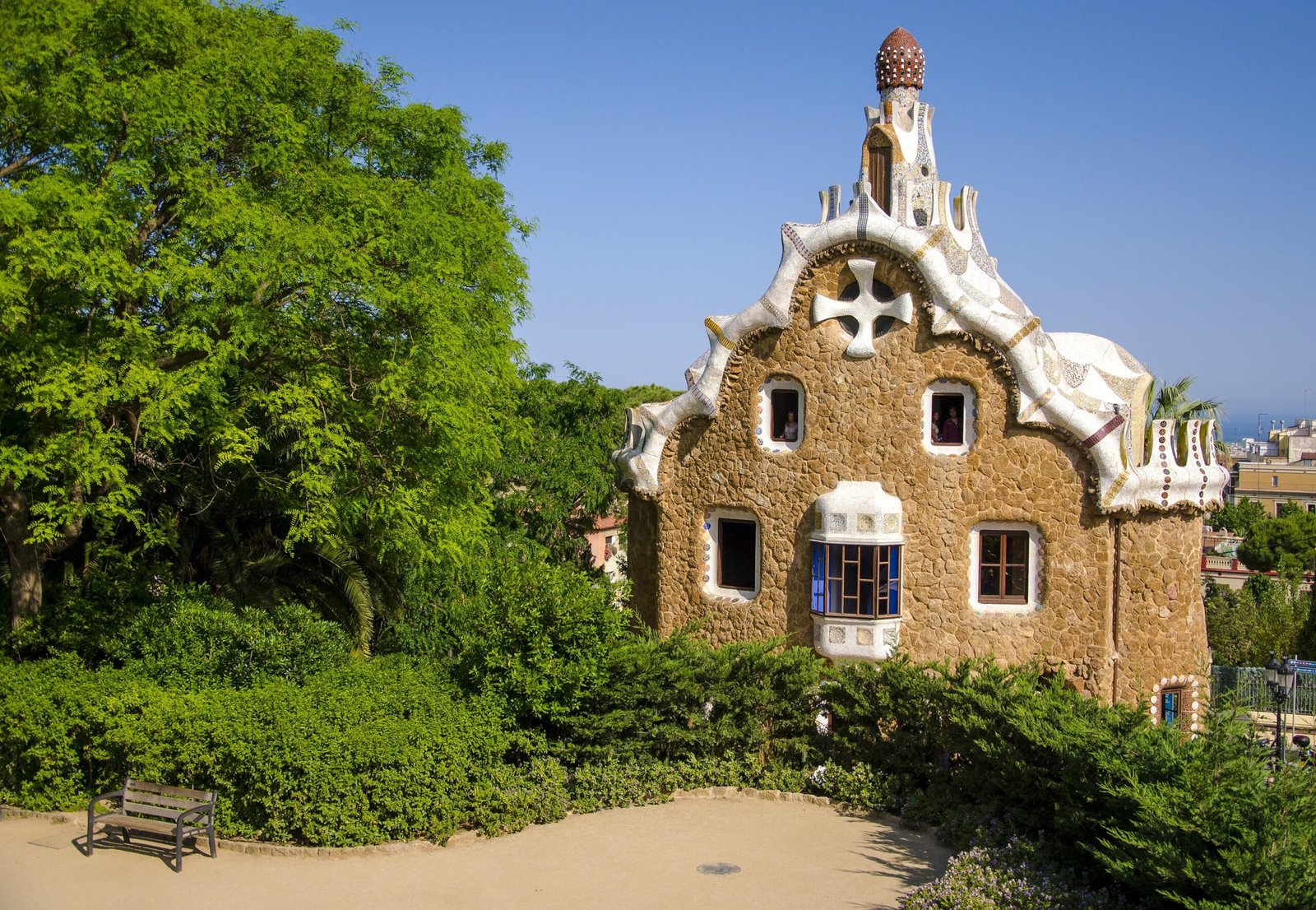Destinos Turisticos en Barcelona; 5 Destinos Increíbles en Barcelona que No Puedes Perderte 2 Wine Gogh