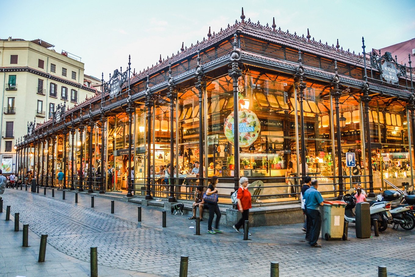 Guía de Actividades en Madrid; 5 Experiencias Imperdibles en Madrid para Disfrutar al Máximo 4 Wine Gogh