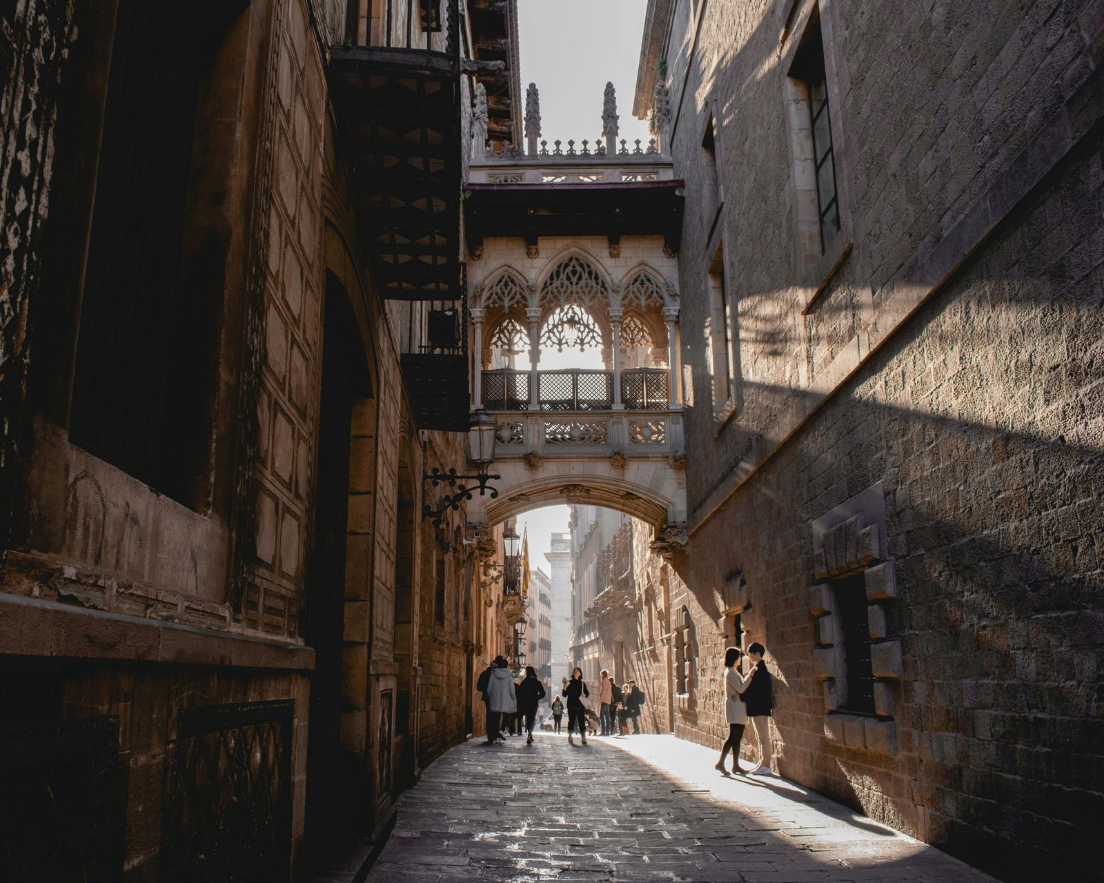 Destinos Turisticos en Barcelona; 5 Destinos Increíbles en Barcelona que No Puedes Perderte 4 Wine Gogh