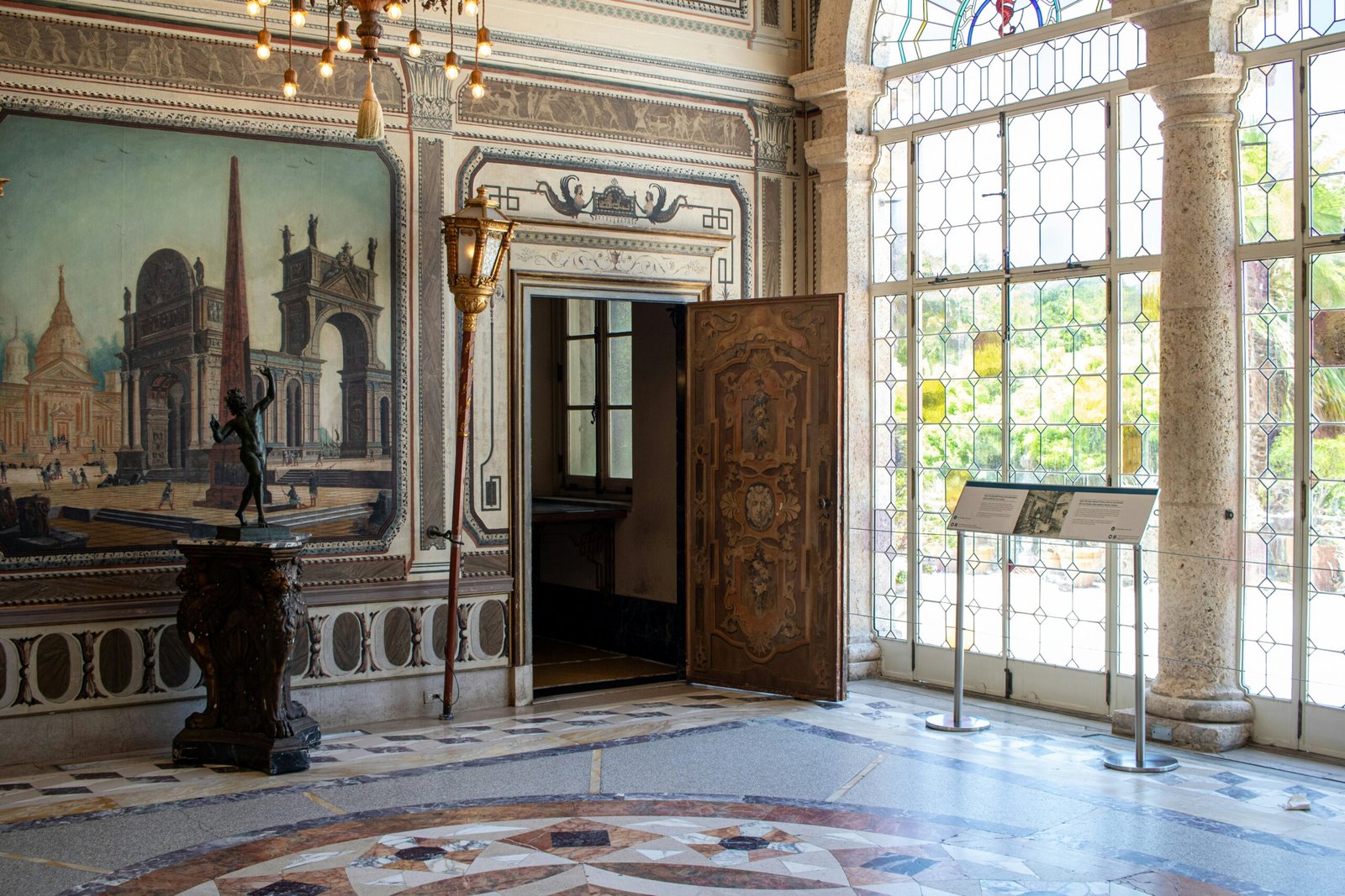Museos en Malaga; 5 Museos Imperdibles en Málaga para una Experiencia Cultural Enriquecedora, Culminando con Wine Gogh 2 Wine Gogh