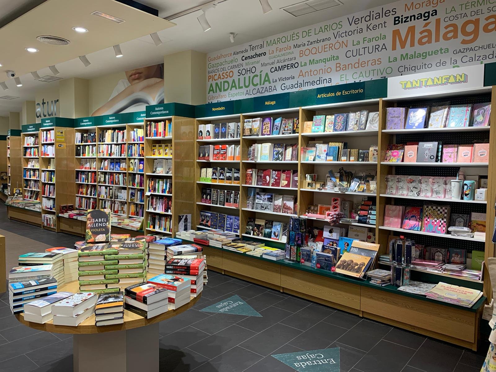 Las Mejores Librerías de Málaga: 1 Viaje Literario 1 Librerías de malaga