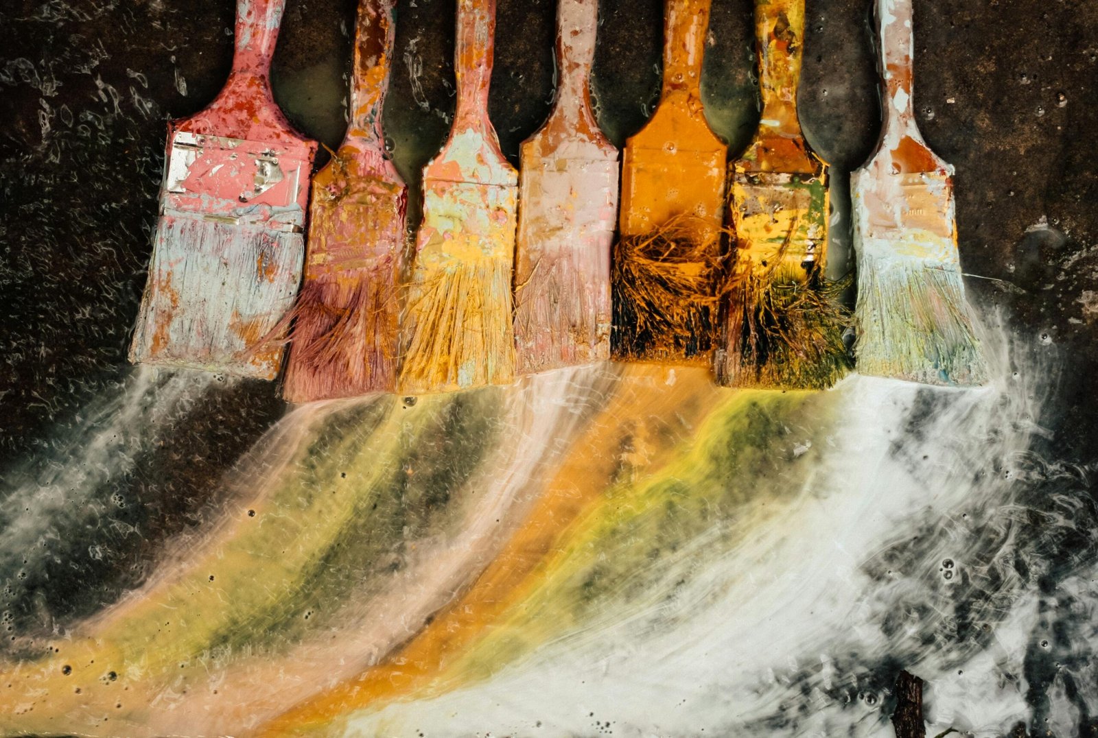 Dibujar en Pareja en Barcelona con Wine Gogh: 1 Experiencia Creativa y Divertida 1 dibujar en pareja en barcelona