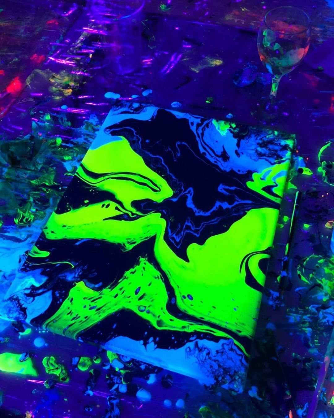 Pintar y Vino Barcelona con Wine Gogh: 1 Experiencia Única 2 Wine Gogh