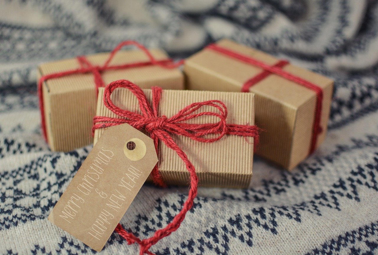 Tarjeta de regalo en Barcelona; 5 Tarjetas Regalo Inolvidables en Barcelona para Sorprender y Disfrutar 2 christmas 3015798 1280