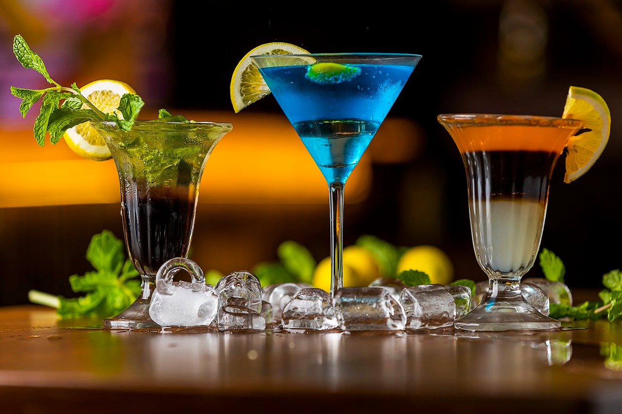 cocktail drinks 6950673 1280 1