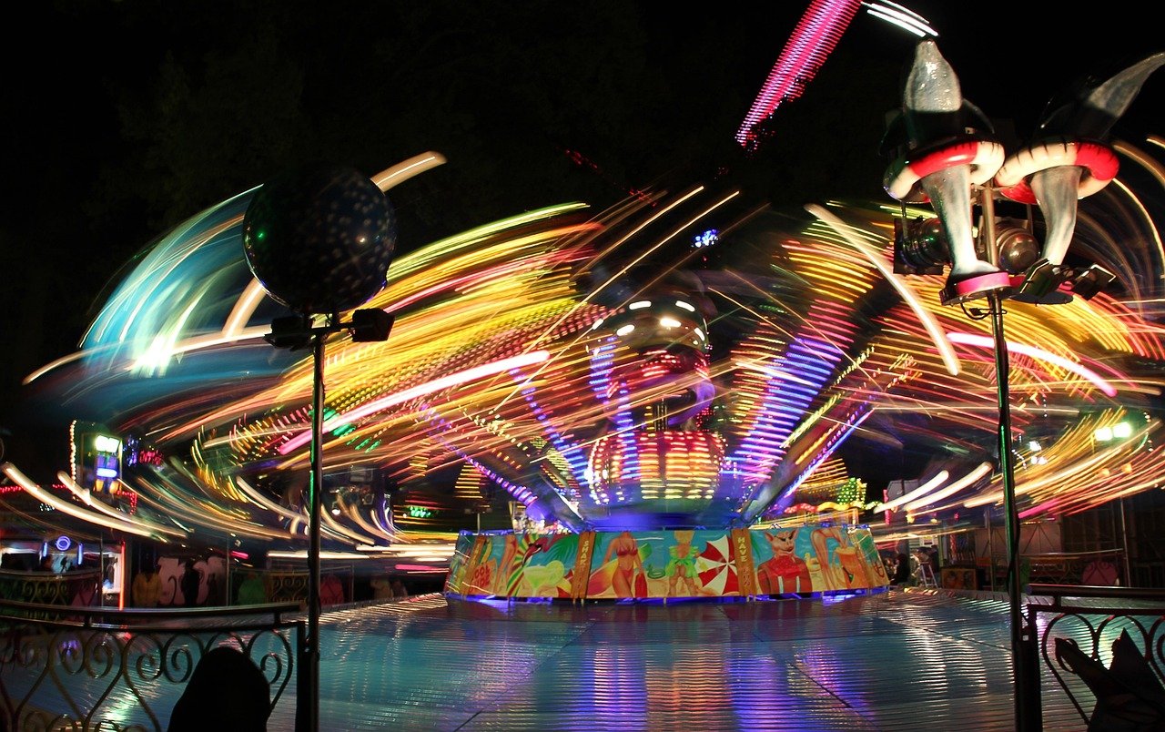 Celebraciones en Madrid; 5 Celebraciones Inolvidables que Puedes Disfrutar en Madrid 3 fair 1635858 1280