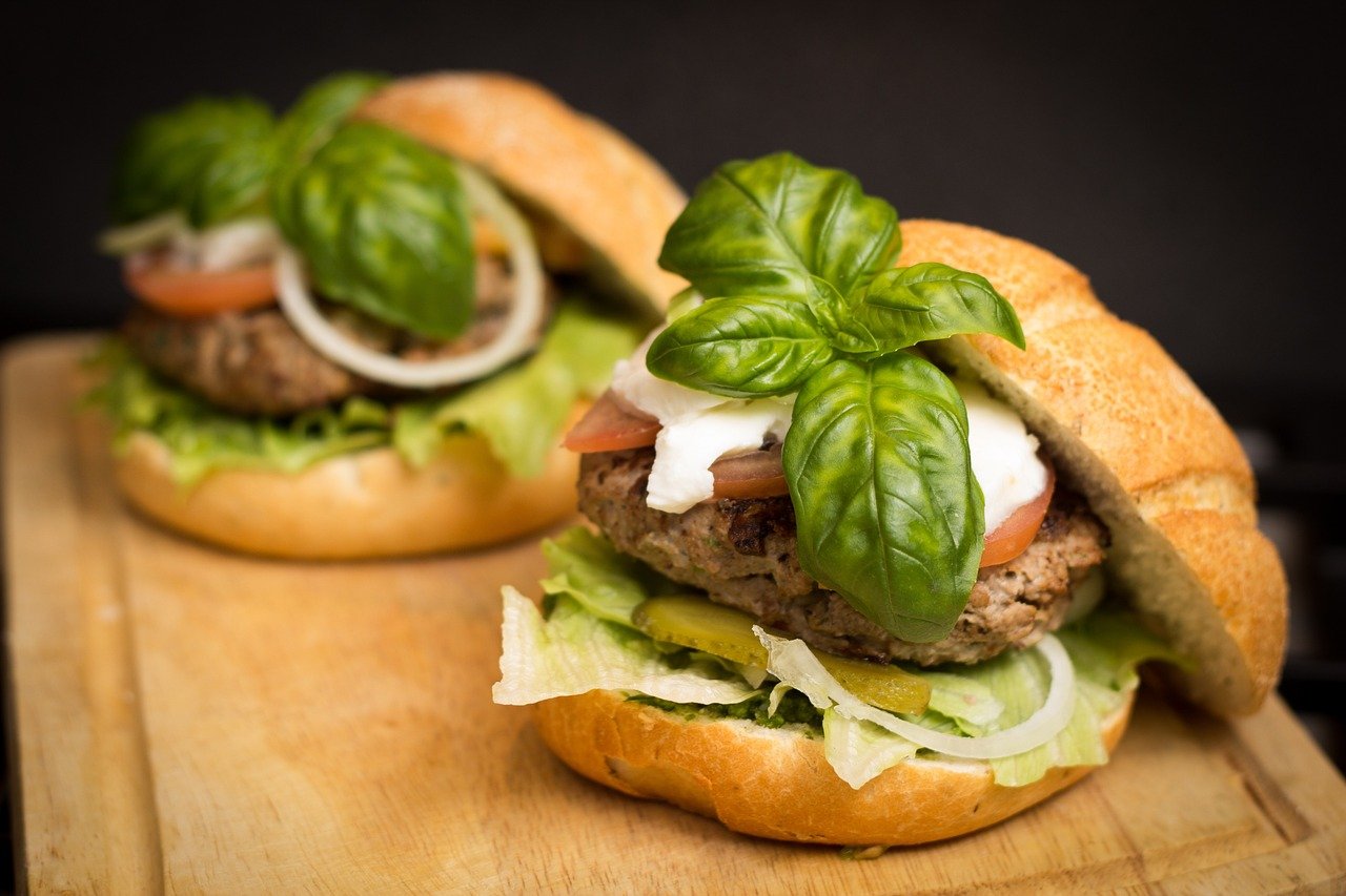 Domingo en Barcelona; 5 Planes Irresistibles para un Domingo Perfecto en Barcelona 1 hamburger 494706 1280