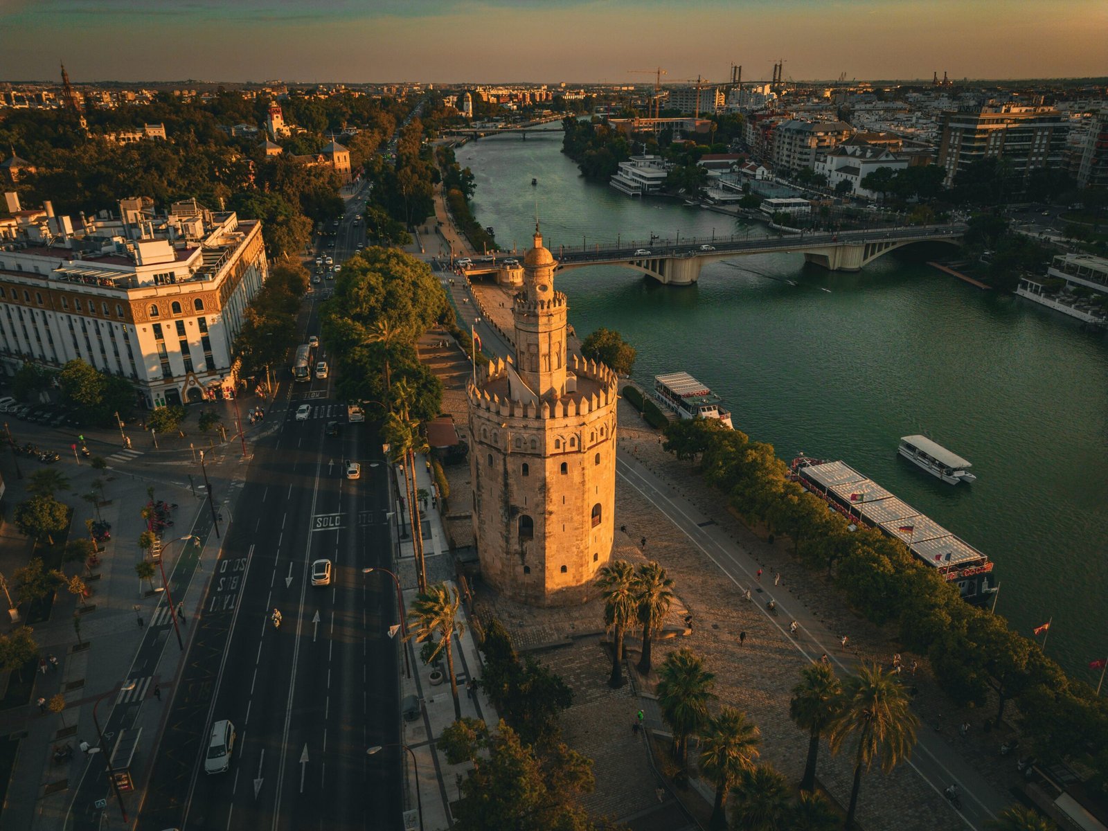 Aniversario en Sevilla: 5 Experiencias Inolvidables para Celebrar un Aniversario en Sevilla. 4 Winegogh