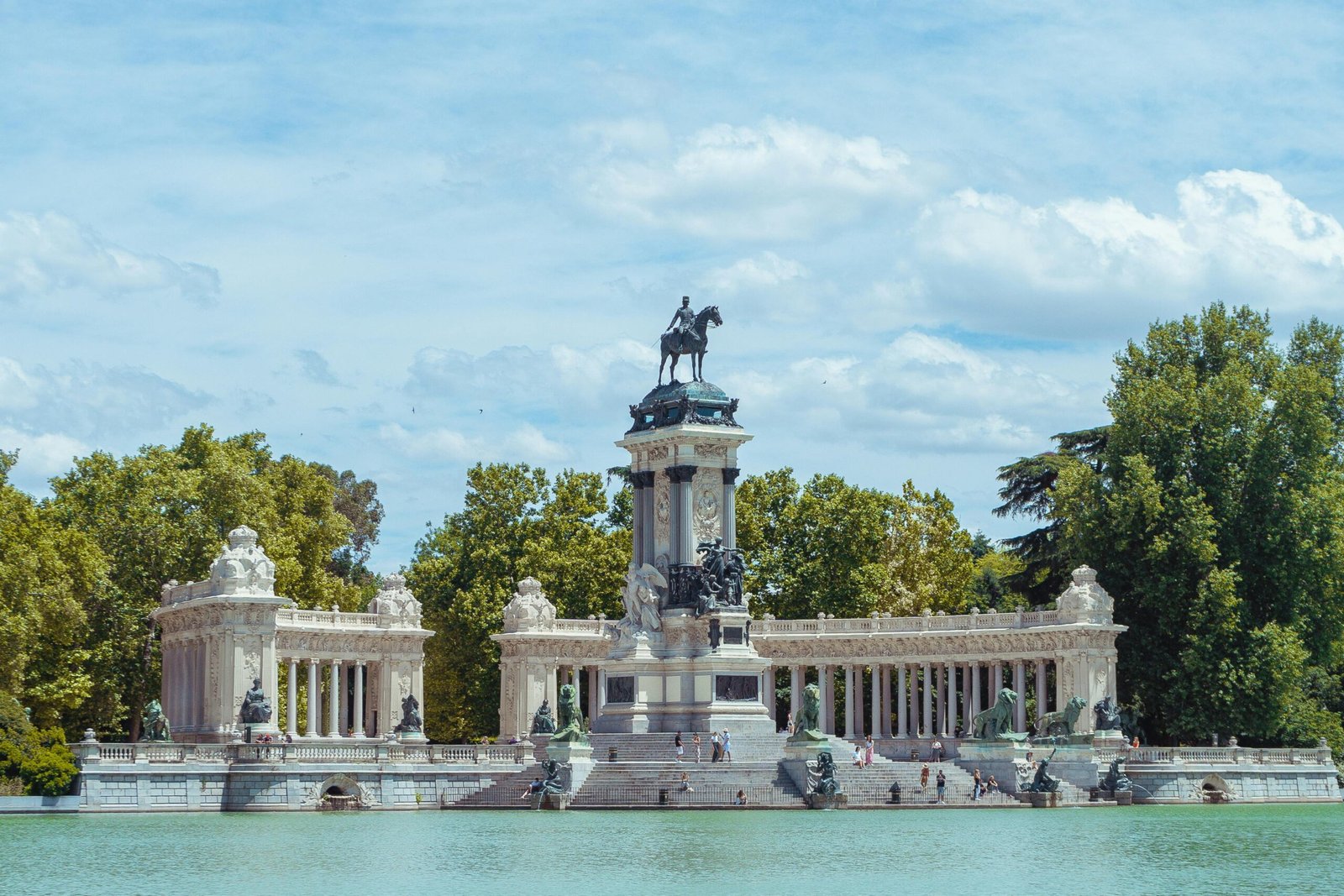 Lugares para desconectar en Madrid: Descubre los 5 Mejores Lugares para Desconectar en Madrid 1 desconectar madrid