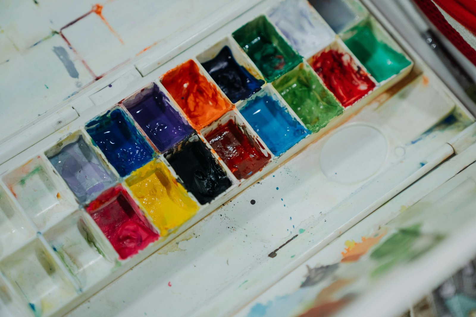 Pintar y Vino en Madrid: 1 Experiencia Creativa para los Sentidos 3 Wine Gogh