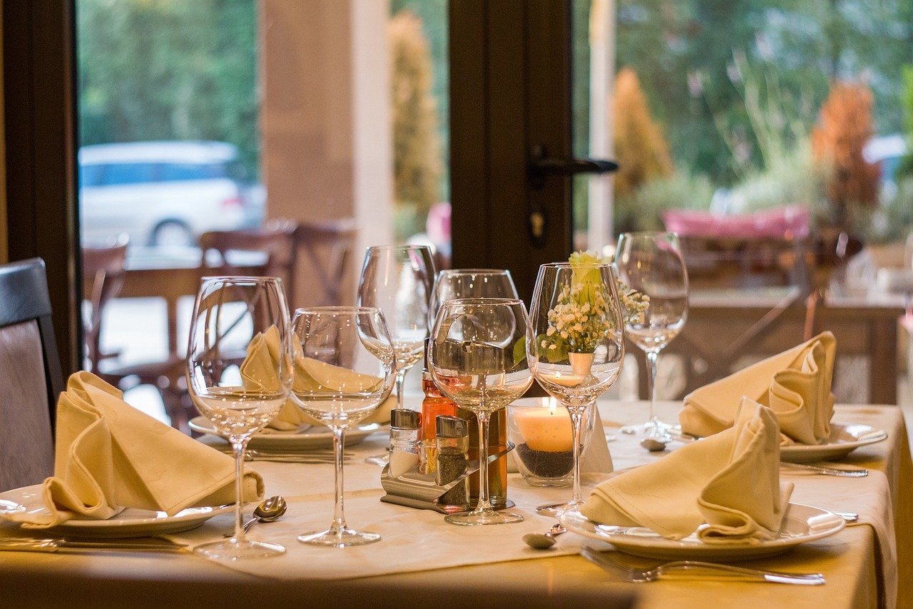 Restaurantes bonitos en Madrid; 5 Restaurantes Espectaculares en Madrid que Conquistan tus Sentidos 4 restaurant 449952 1280