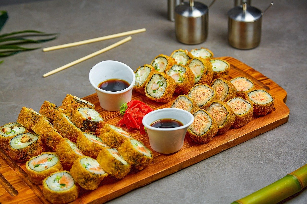 Restaurantes bonitos en Barcelona; 5 Restaurantes Bonitos en Barcelona que Te Sorprenderán por su Encanto y Estilo 5 sushi 8113165 1280