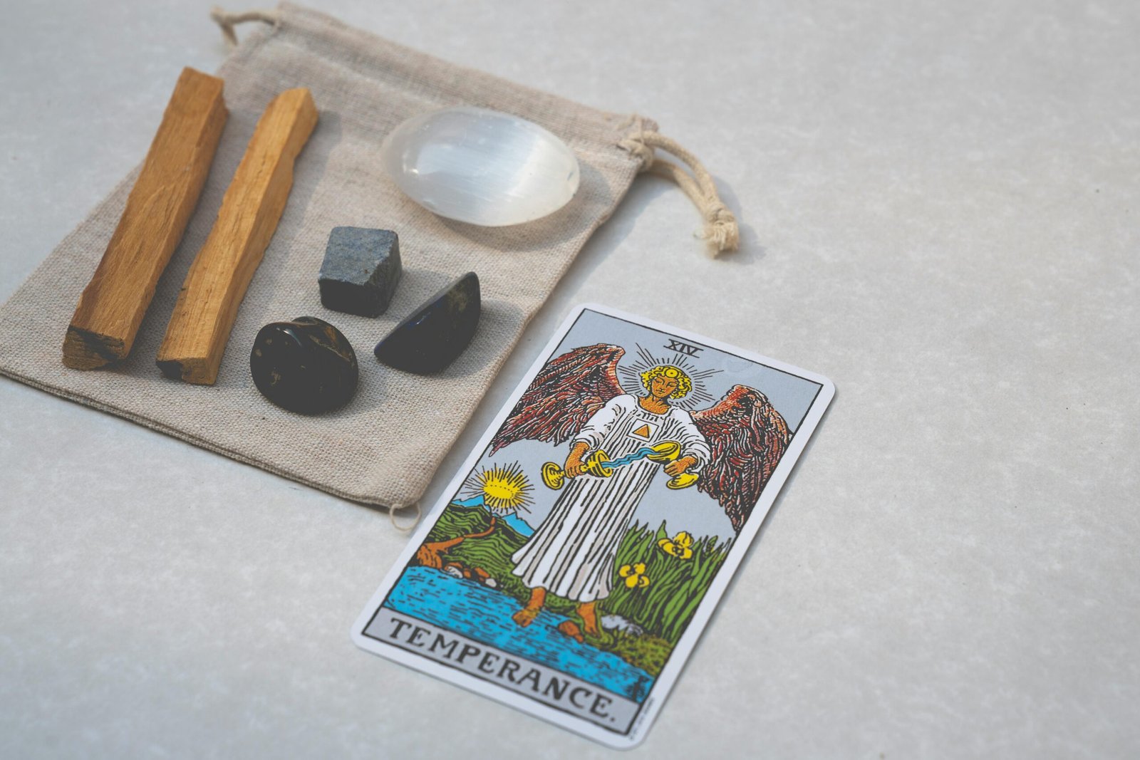 Los 10 Mejores Tarot del Amor en Sevilla: Guía Completa 1 tarot del amor en sevilla