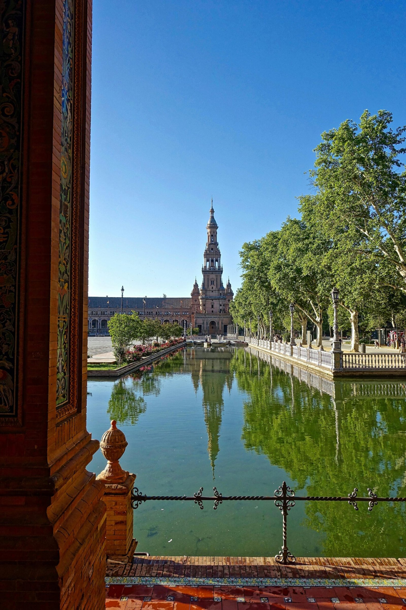 Lugares de interés Sevilla: Descubre 4 lugares imprescindibles que ver cerca de Sevilla, desde ruinas romanas hasta talleres artísticos. ¡Escápate sin salir de Andalucía! 4 Winegogh