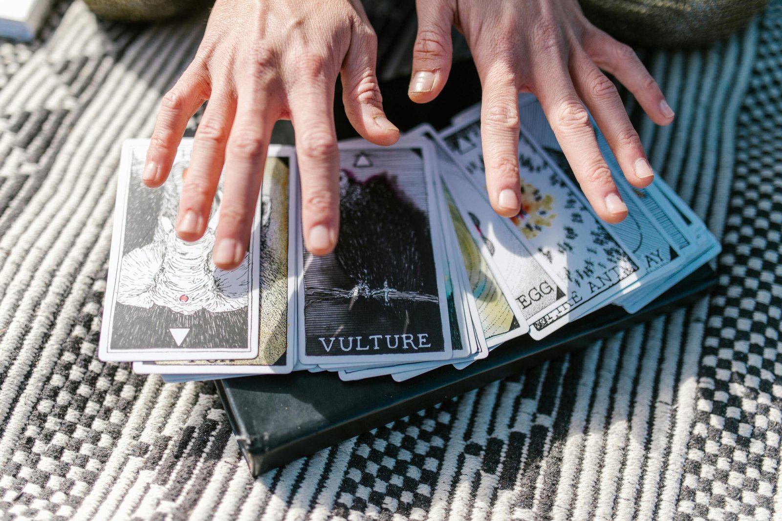 Los 10 Mejores Tarot del Amor en Málaga: Descubre a los Expertos que Te Ayudarán a Encontrar tu Camino 2 Wine Gogh