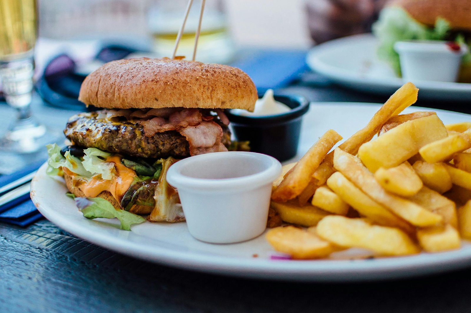 Hamburguesa Cerca de Mí en Málaga: Encuentra las Mejores Opciones para Disfrutar de una Saborosa Hamburguesa en la Costa del Sol 1 hamburguesa cerca de mi en malaga
