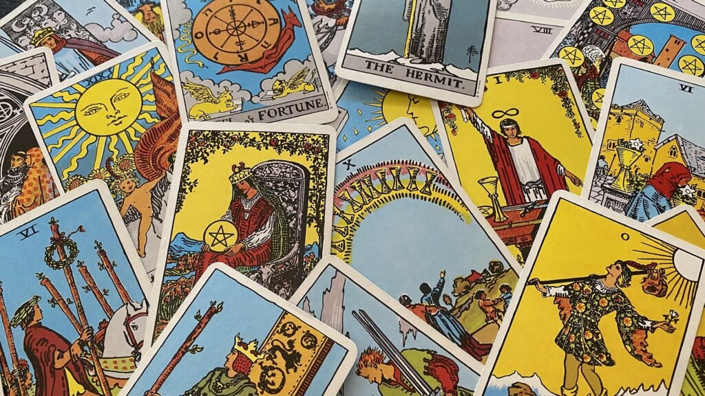 Tarot del Sí o No en Madrid: 1 Guía Completa para Consultas Claras y Rápidas 6 Wine Gogh