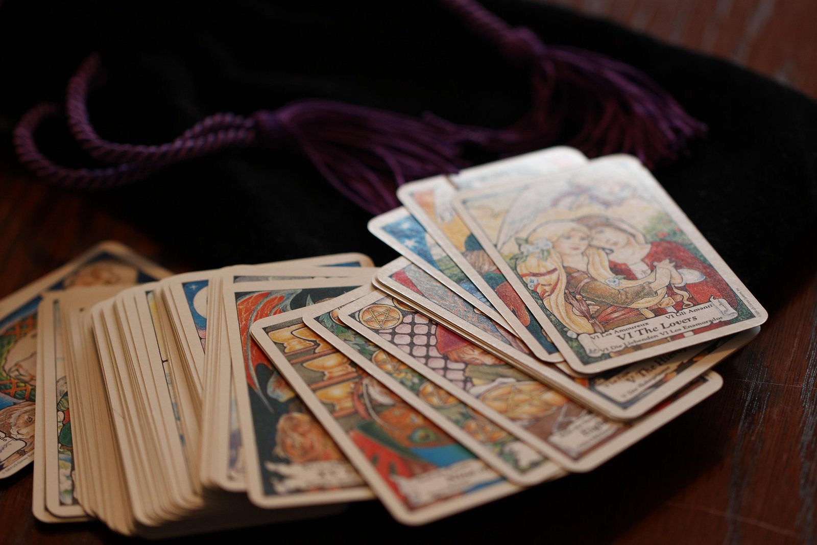 Tarot Bueno en Madrid: 1 Guía Completa para Encontrar Lecturas Precisas y Confiables 3 Wine Gogh