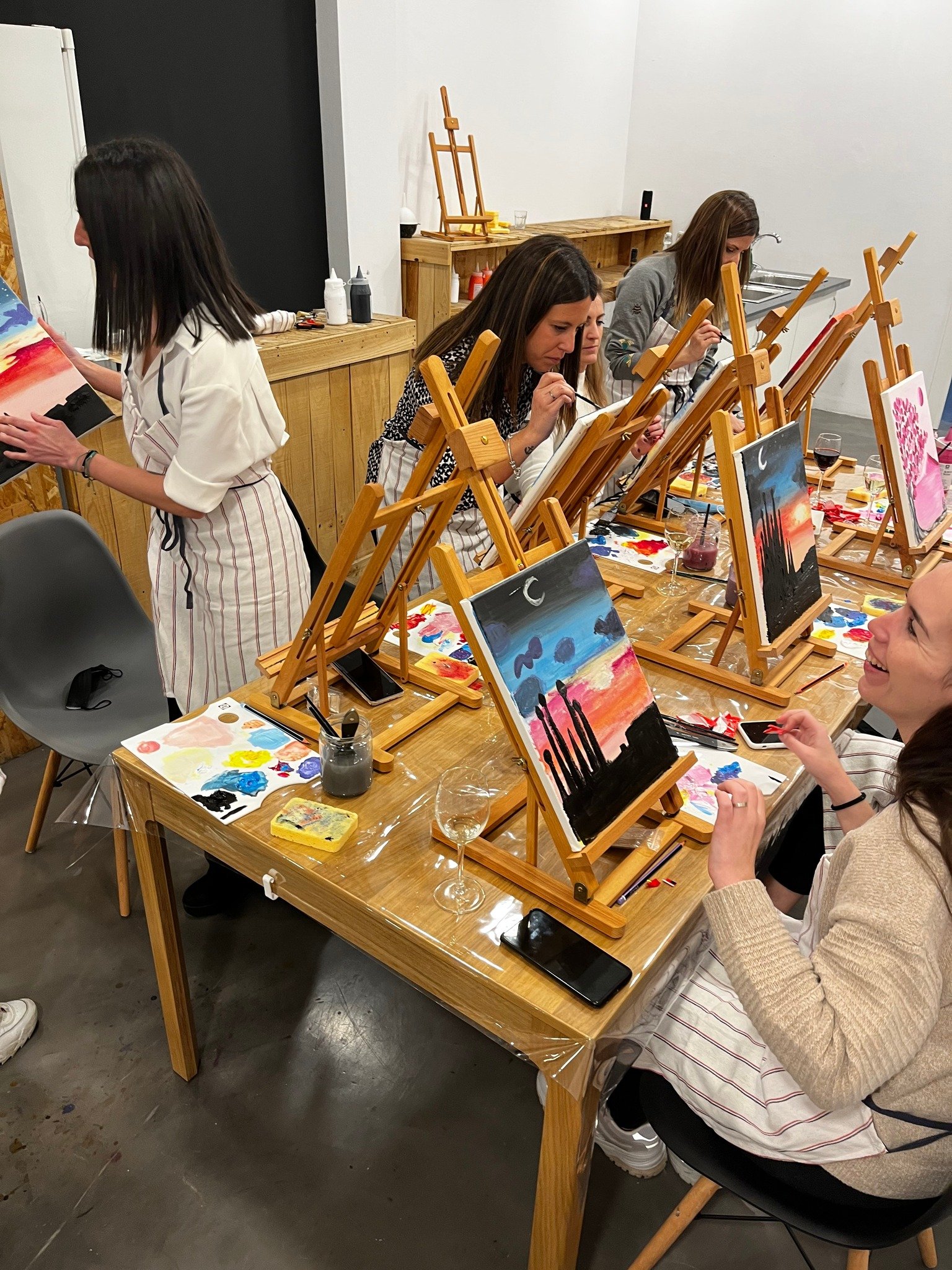 Clases privadas en Madrid; 2 Experiencias Exclusivas para Desatar tu Creatividad 1 Clases privadas en Madrid;