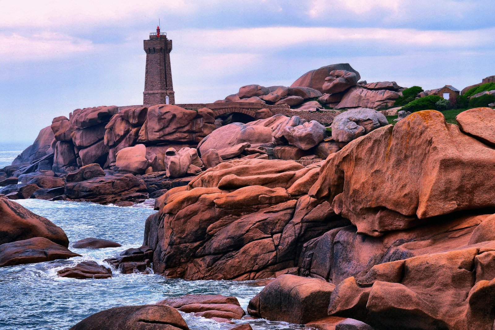 2b4ab42007b2467e8e16a75e9c599dc9 scaled