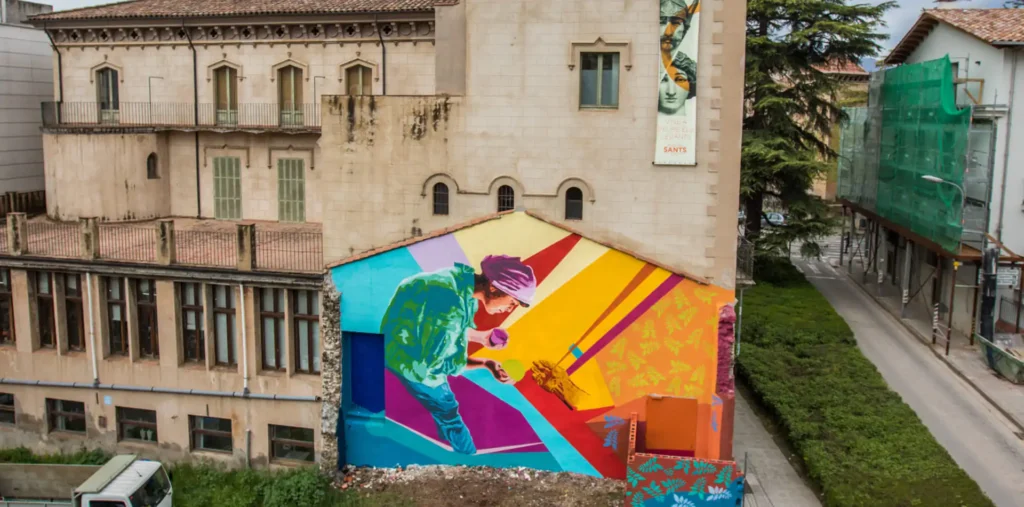 Arte Urbano en Barcelona: 1 Cultura que Transforma las Calles 20 Mural Btoy a Olot foto Marc Planaguma