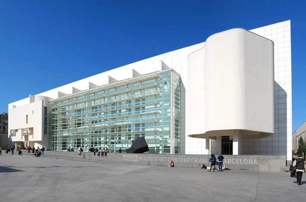 10 exposiciones en Barcelona que no puedes perderte en 2025 13 img macba141451231963