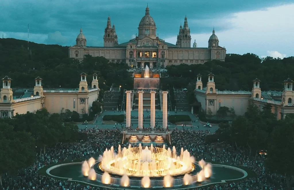 10 planes qué hacer en Barcelona: 1 guía completa para vivir la ciudad al máximo 58 vitaliy zamedyanskiy FGJTlEM4gTU unsplash